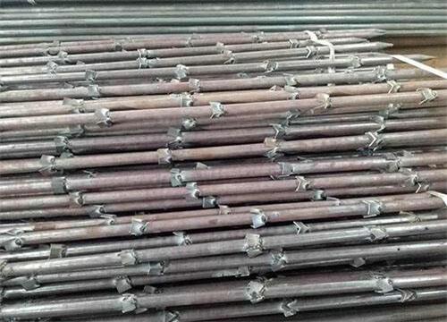 新干隧道钢花管